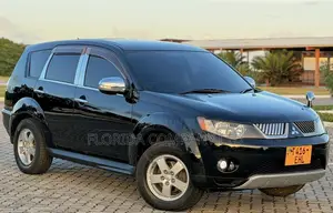 Mitsubishi Outlander 2012 Black