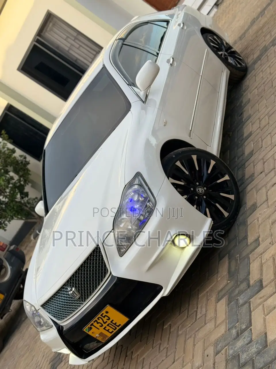 Toyota Crown 2007 White