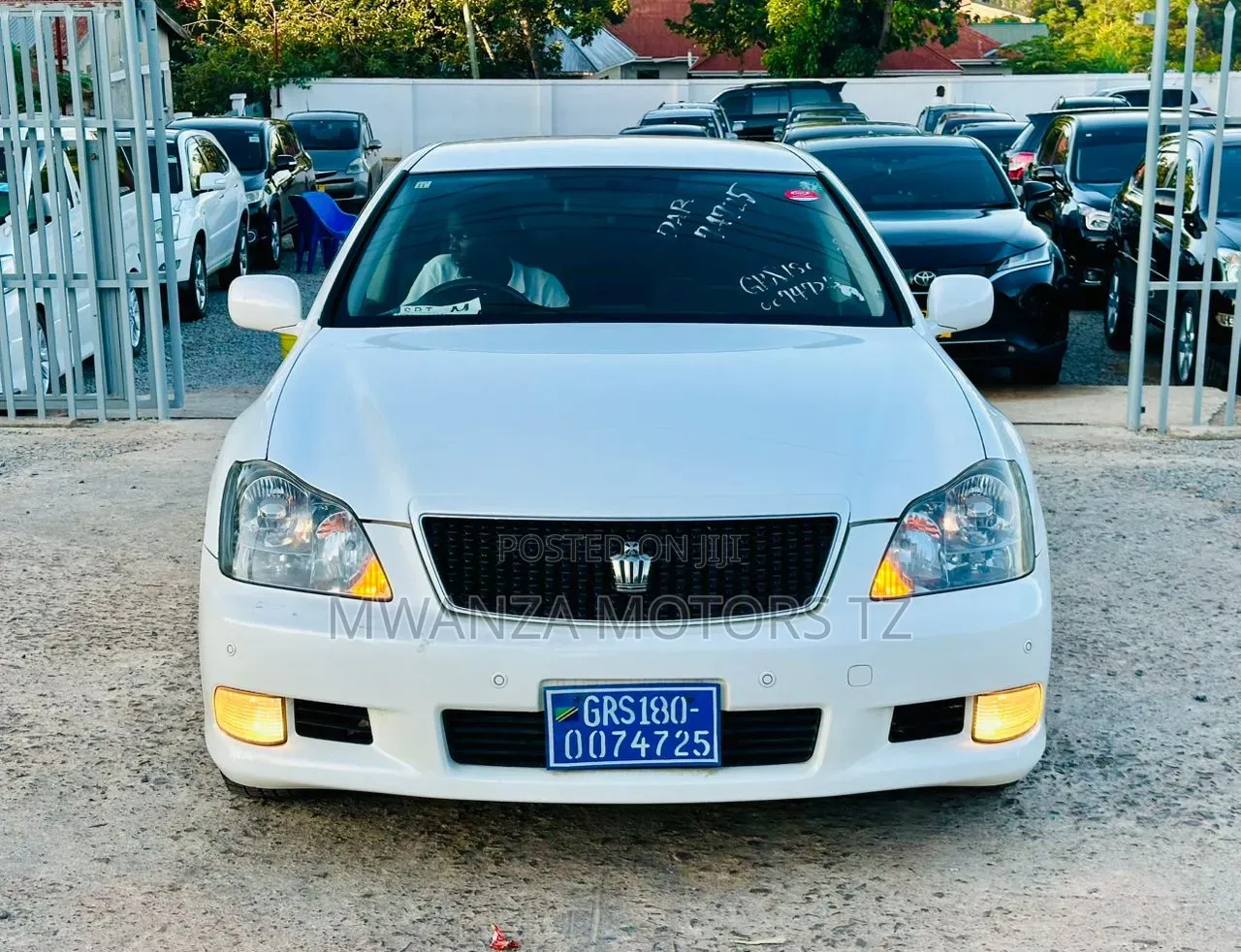 Toyota Crown 2006 White