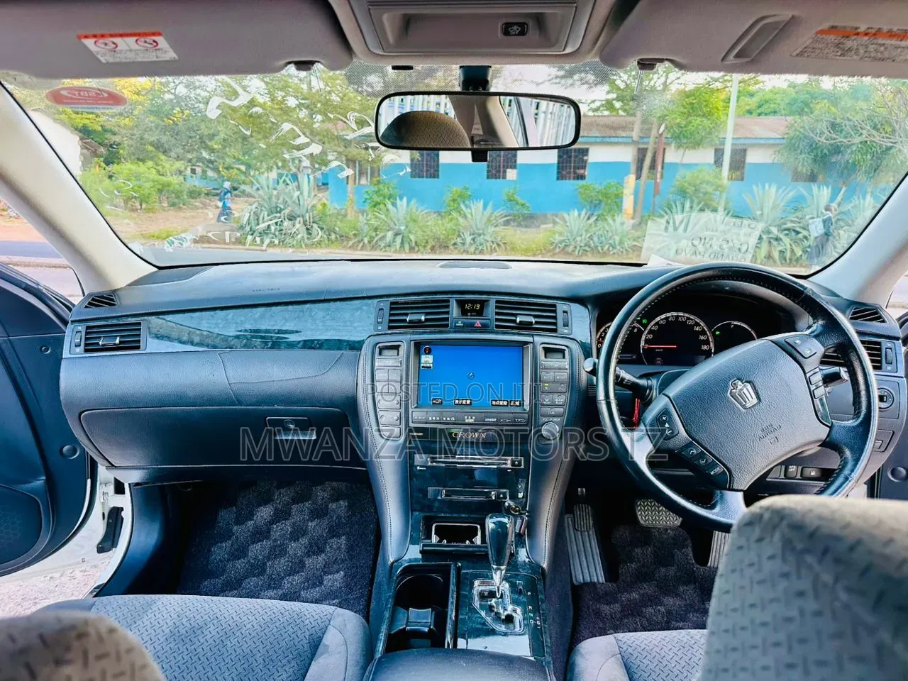 Toyota Crown 2006 White