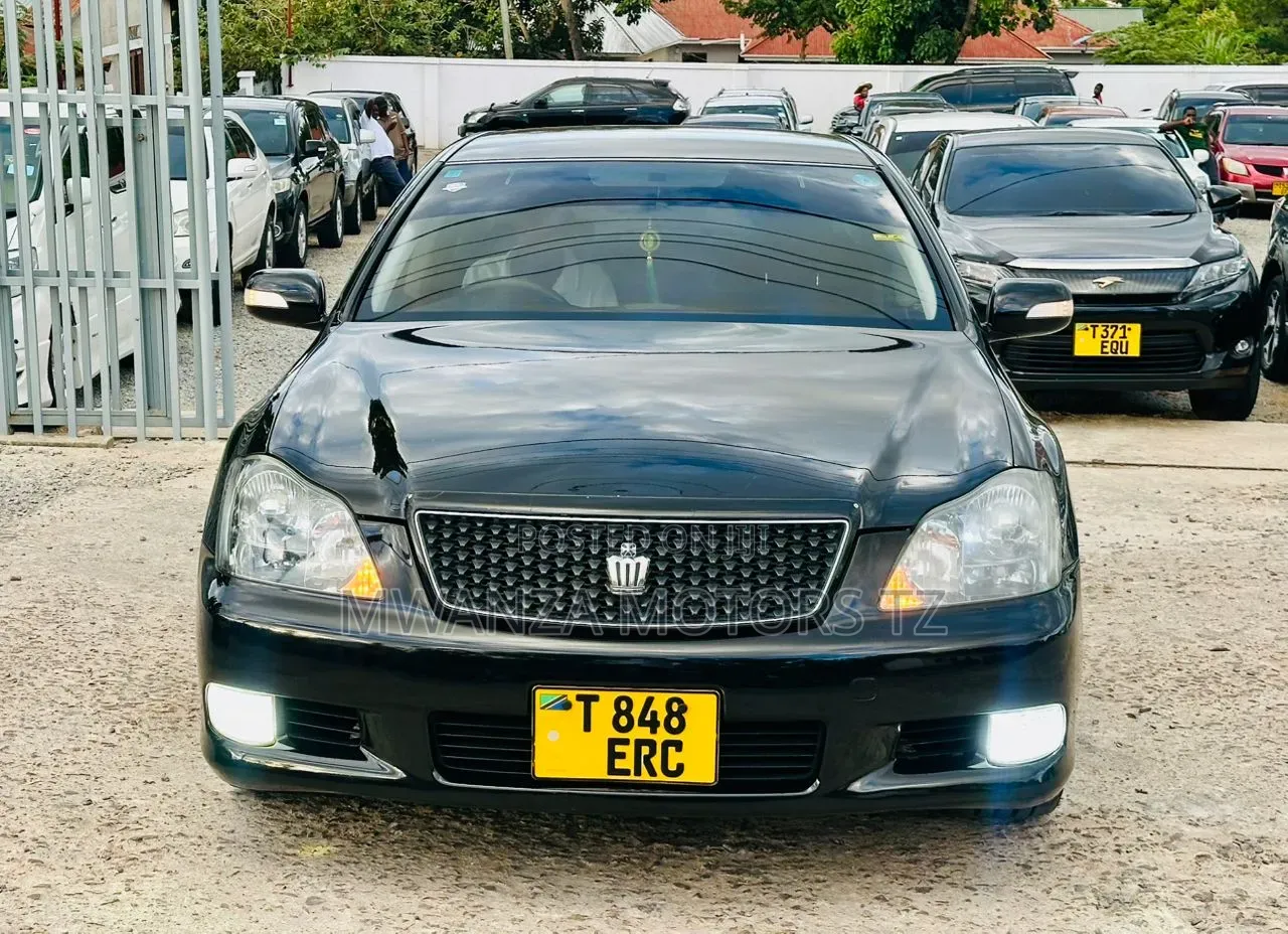 Toyota Crown 2007 Matt Black