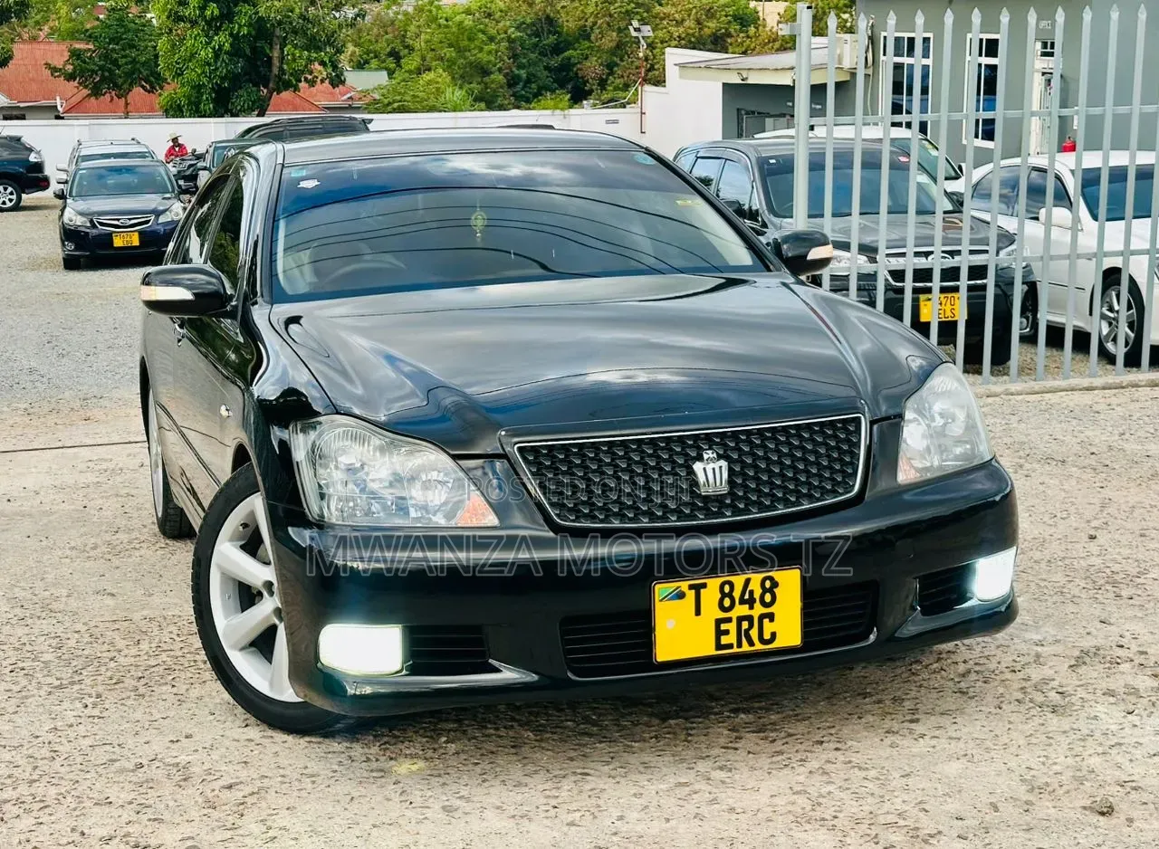 Toyota Crown 2007 Matt Black
