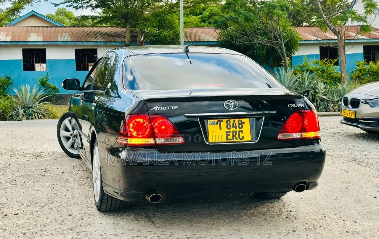 Toyota Crown 2007 Matt Black