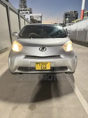 Toyota iQ 2009 Beige