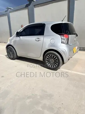 Toyota iQ 2009 Beige