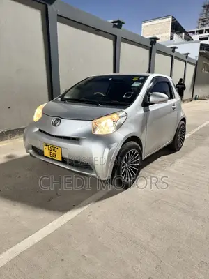 Toyota iQ 2009 Beige