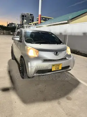 Toyota iQ 2009 Beige