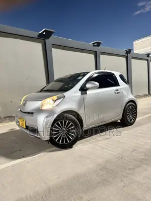 Toyota iQ 2009 Beige