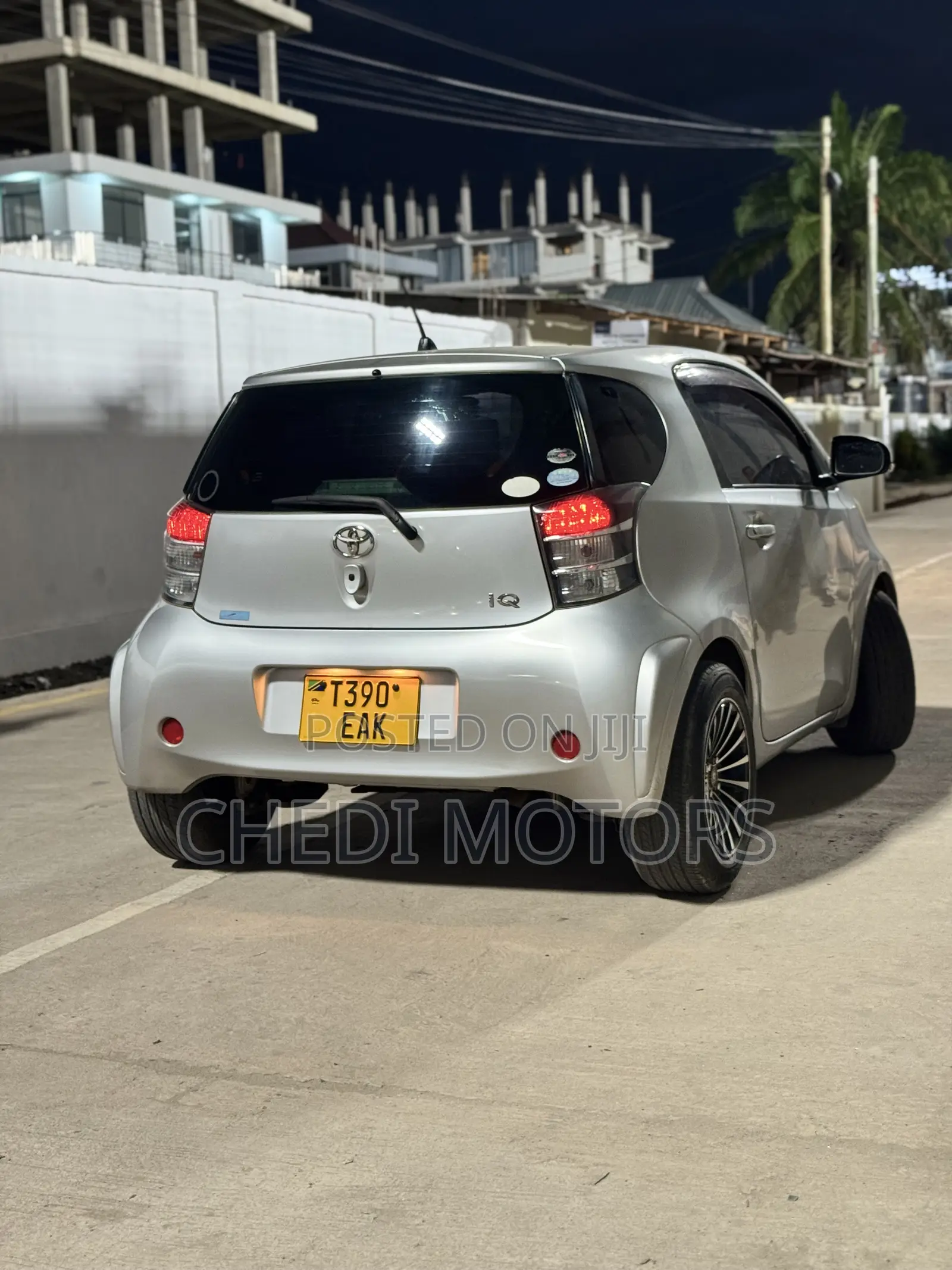 Toyota iQ 2009 Beige