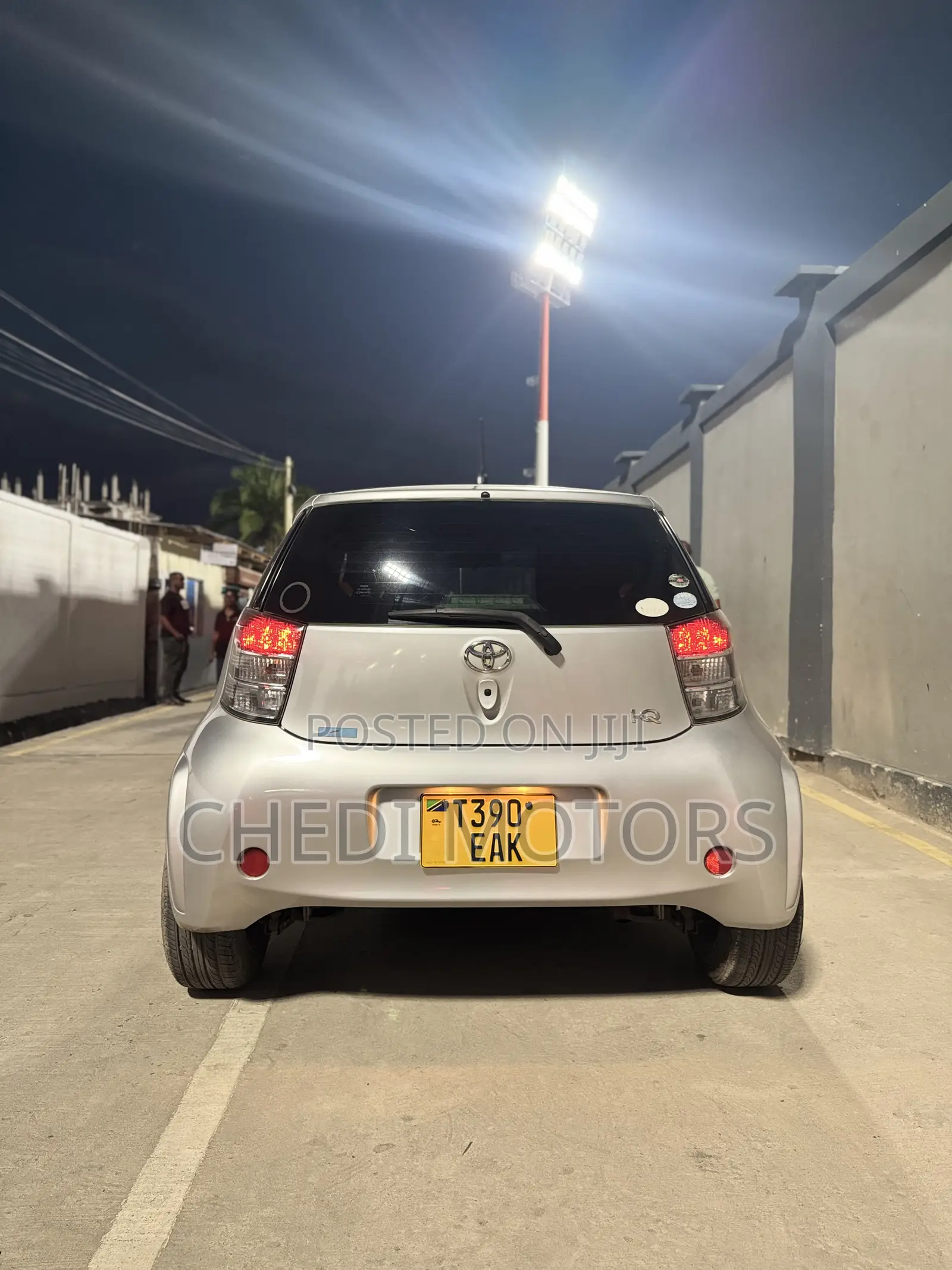 Toyota iQ 2009 Beige