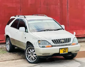 Toyota Harrier 2.4 16V 2001 White