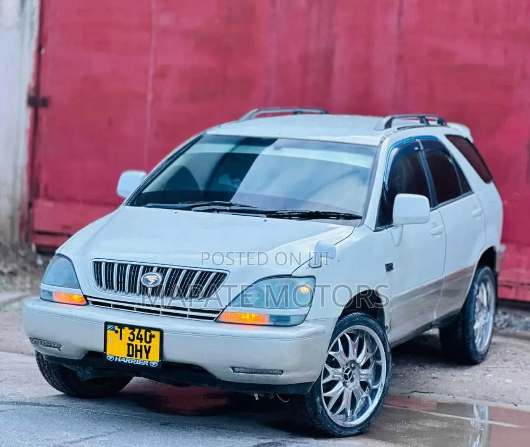 Toyota Harrier 2.4 16V 2001 White