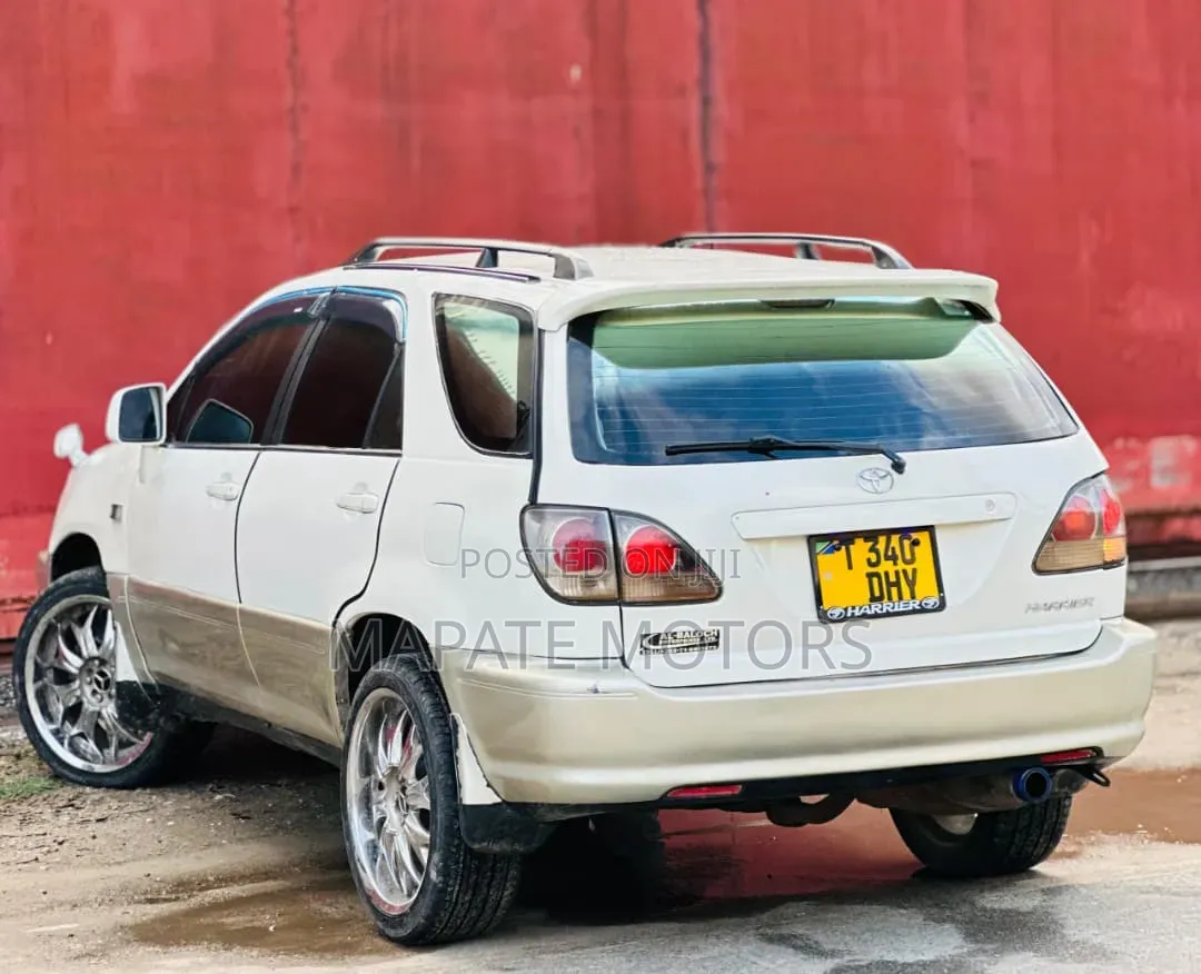 Toyota Harrier 2.4 16V 2001 White