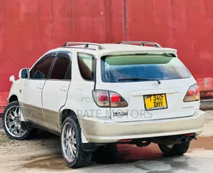 Toyota Harrier 2.4 16V 2001 White