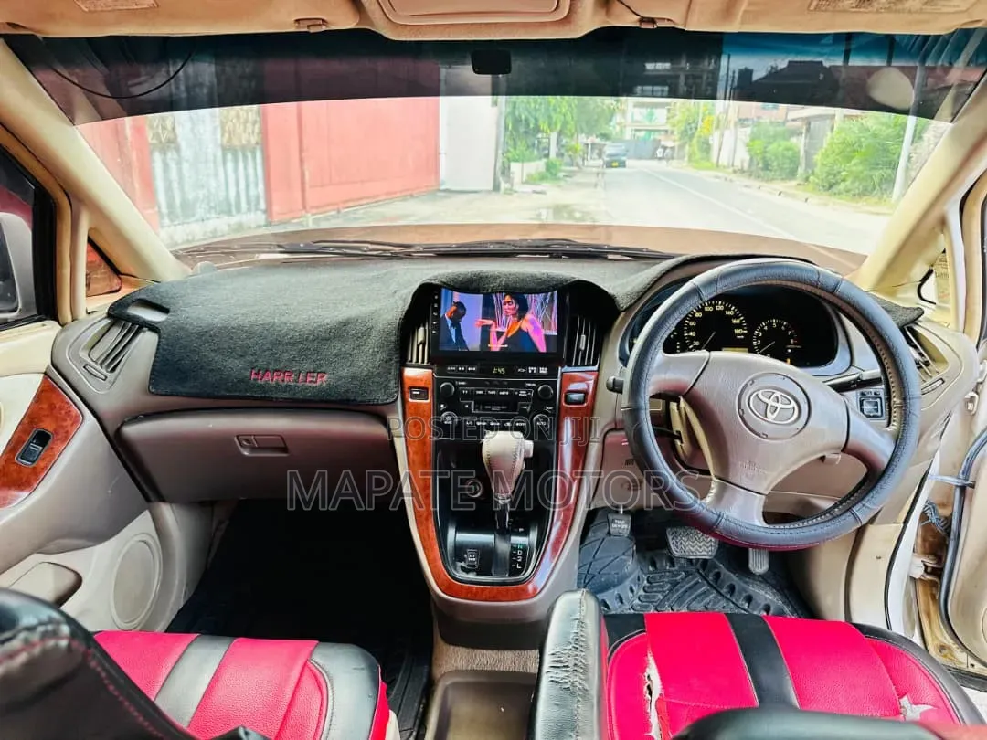 Toyota Harrier 2.4 16V 2001 White