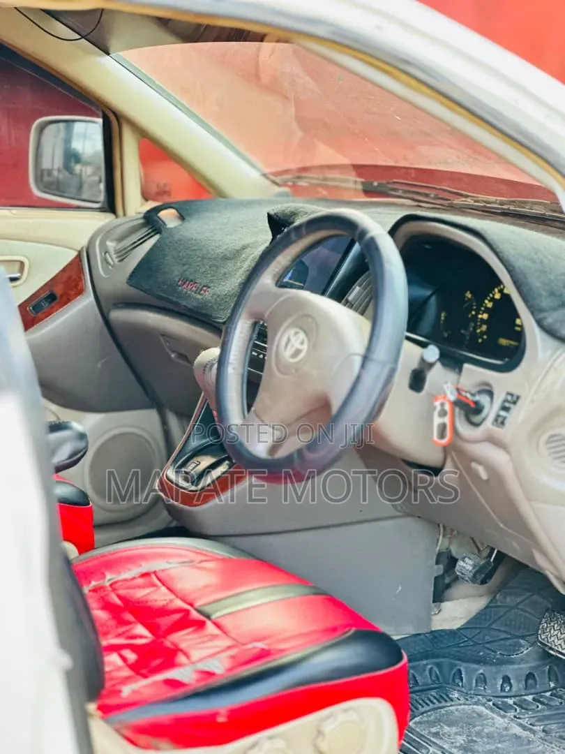 Toyota Harrier 2.4 16V 2001 White