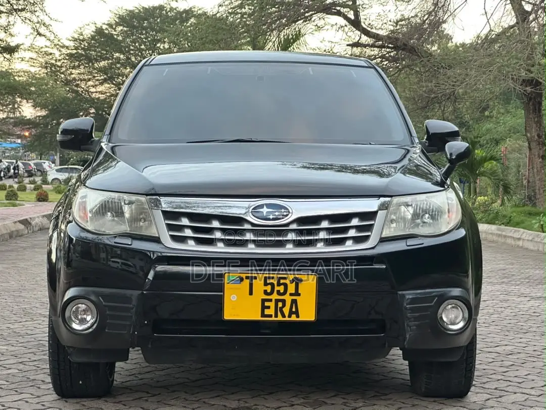 Subaru Forester 2011 Black