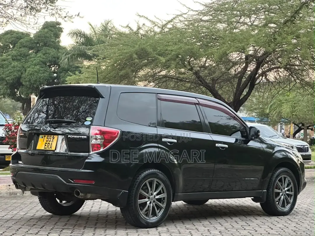 Subaru Forester 2011 Black