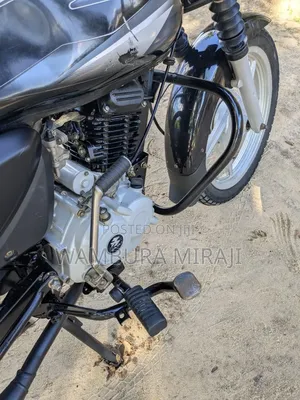New Bajaj Boxer 125 2025 Black