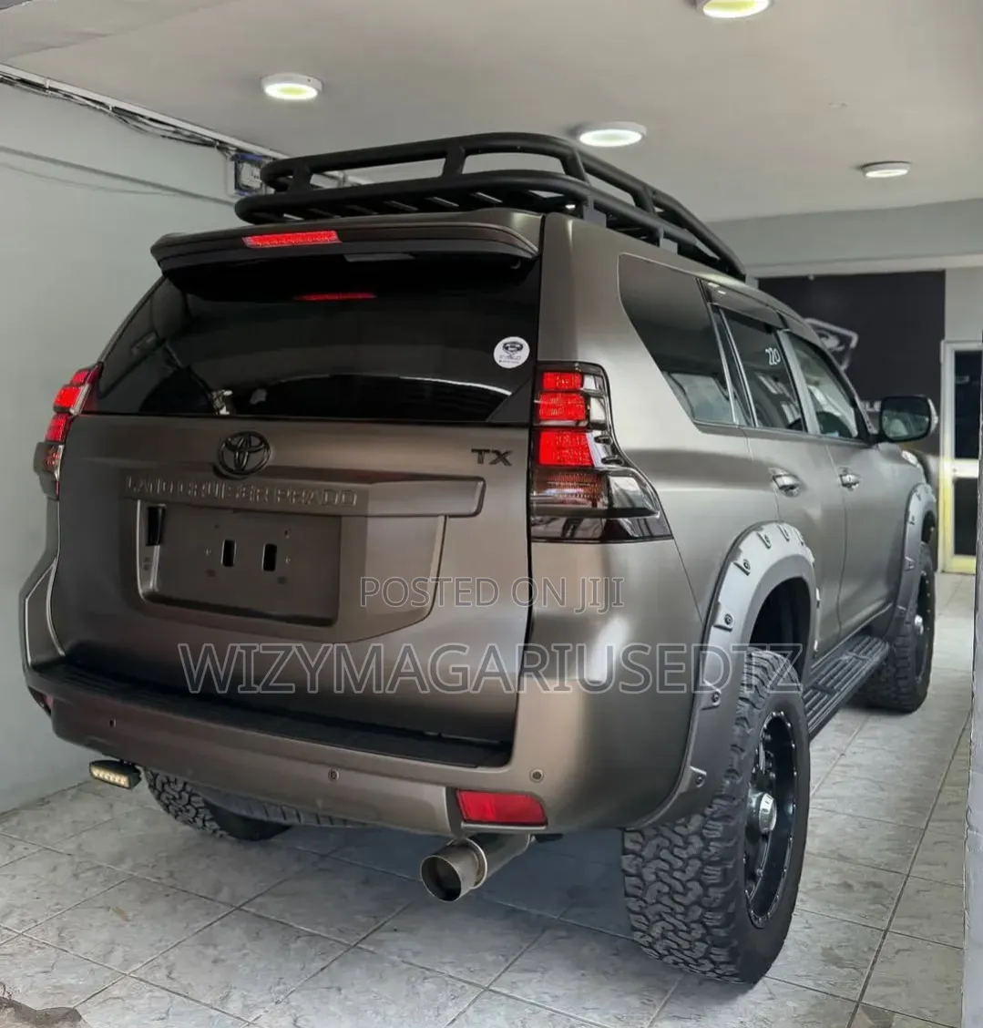 Toyota Land Cruiser Prado 2014 Brown