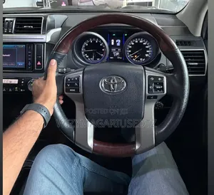 Toyota Land Cruiser Prado 2014 Brown
