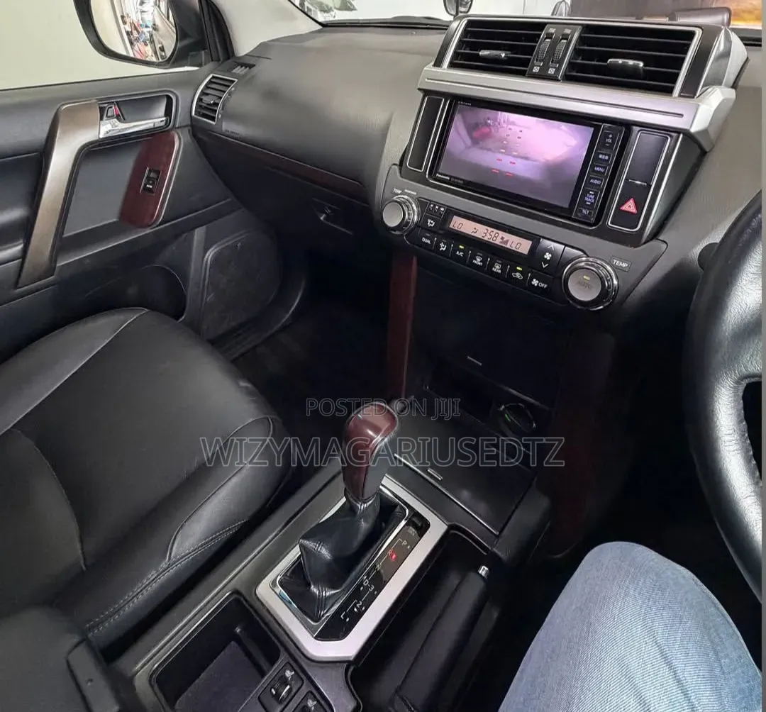 Toyota Land Cruiser Prado 2014 Brown