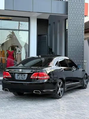 Toyota Crown 2009 Black