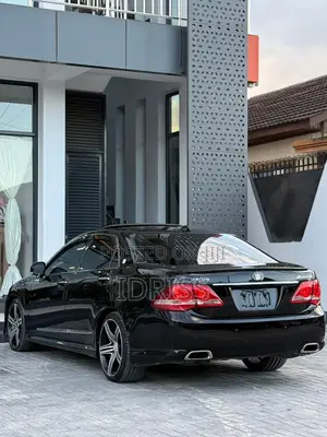 Toyota Crown 2009 Black