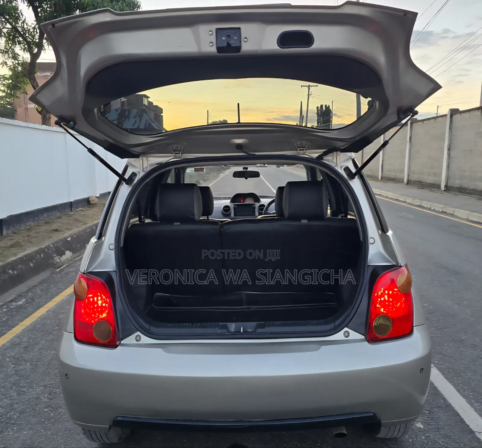 Toyota IST 2005 Gold