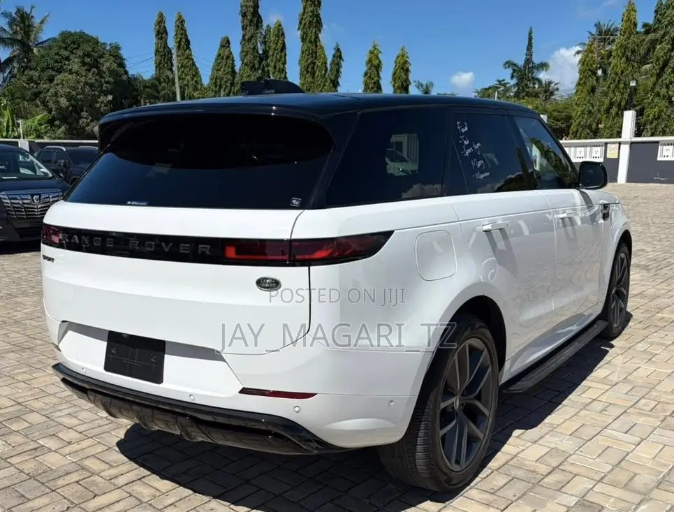 Land Rover Range Rover Sport 2023 White
