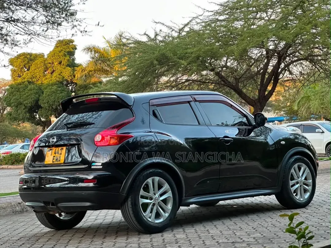Nissan Juke 2012 Black