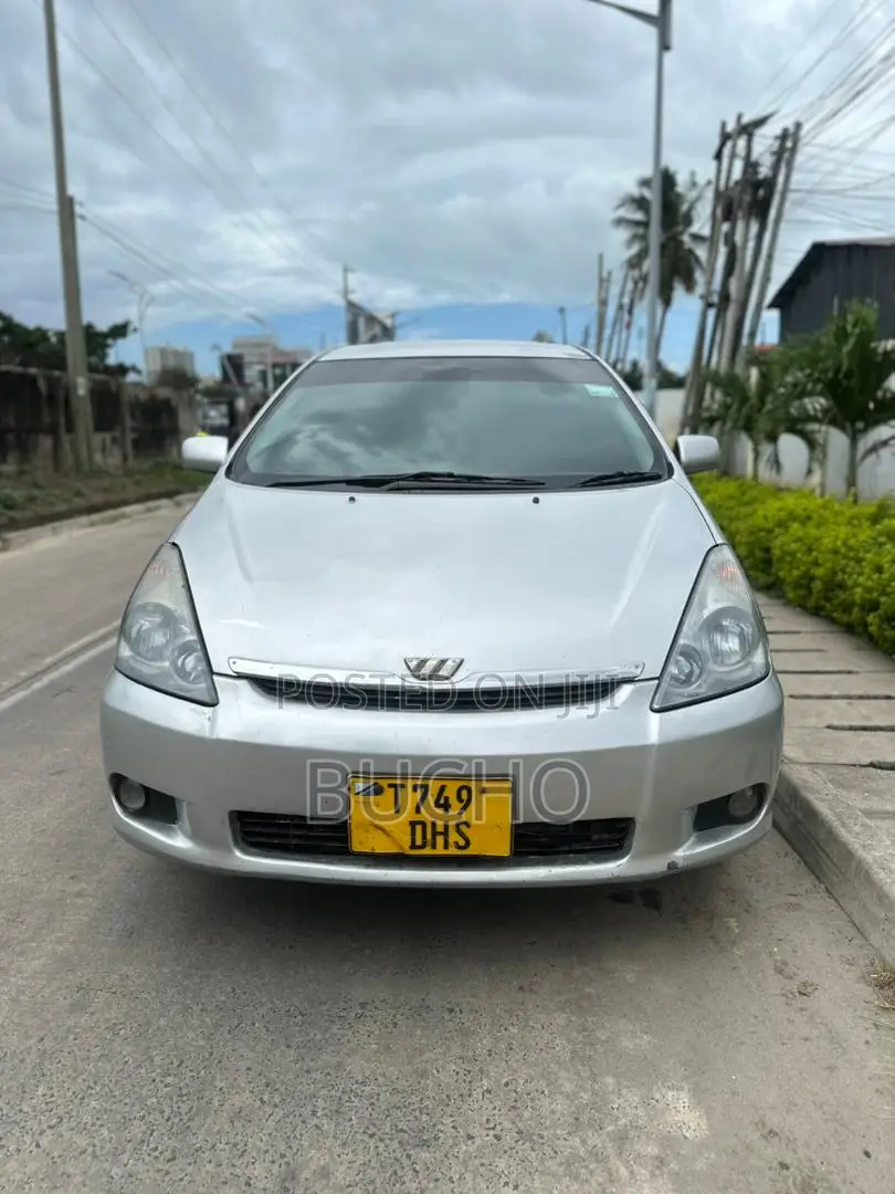 Toyota Wish 2005 Silver
