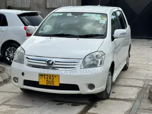 Toyota Raum 2007 White