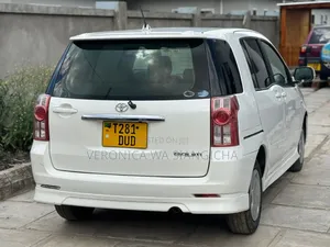 Toyota Raum 2007 White
