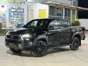 Toyota Hilux 2021 Black