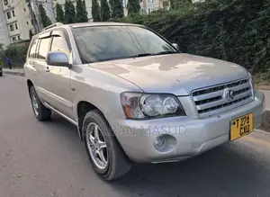 Toyota Kluger 2005 Silver