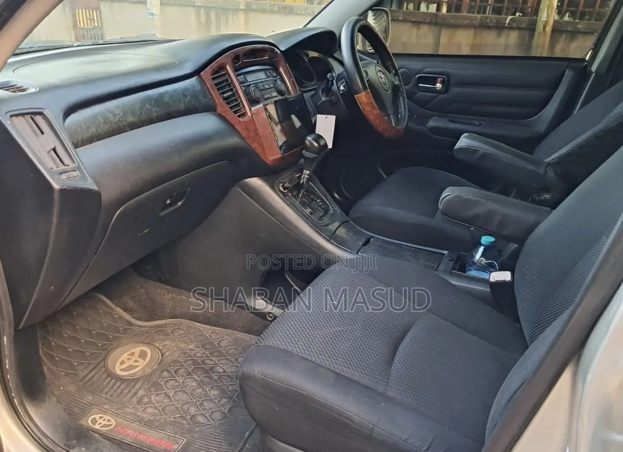 Toyota Kluger 2005 Silver