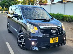 Toyota Noah 2009 Black