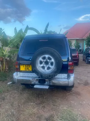 Mitsubishi Pajero 2000 Blue