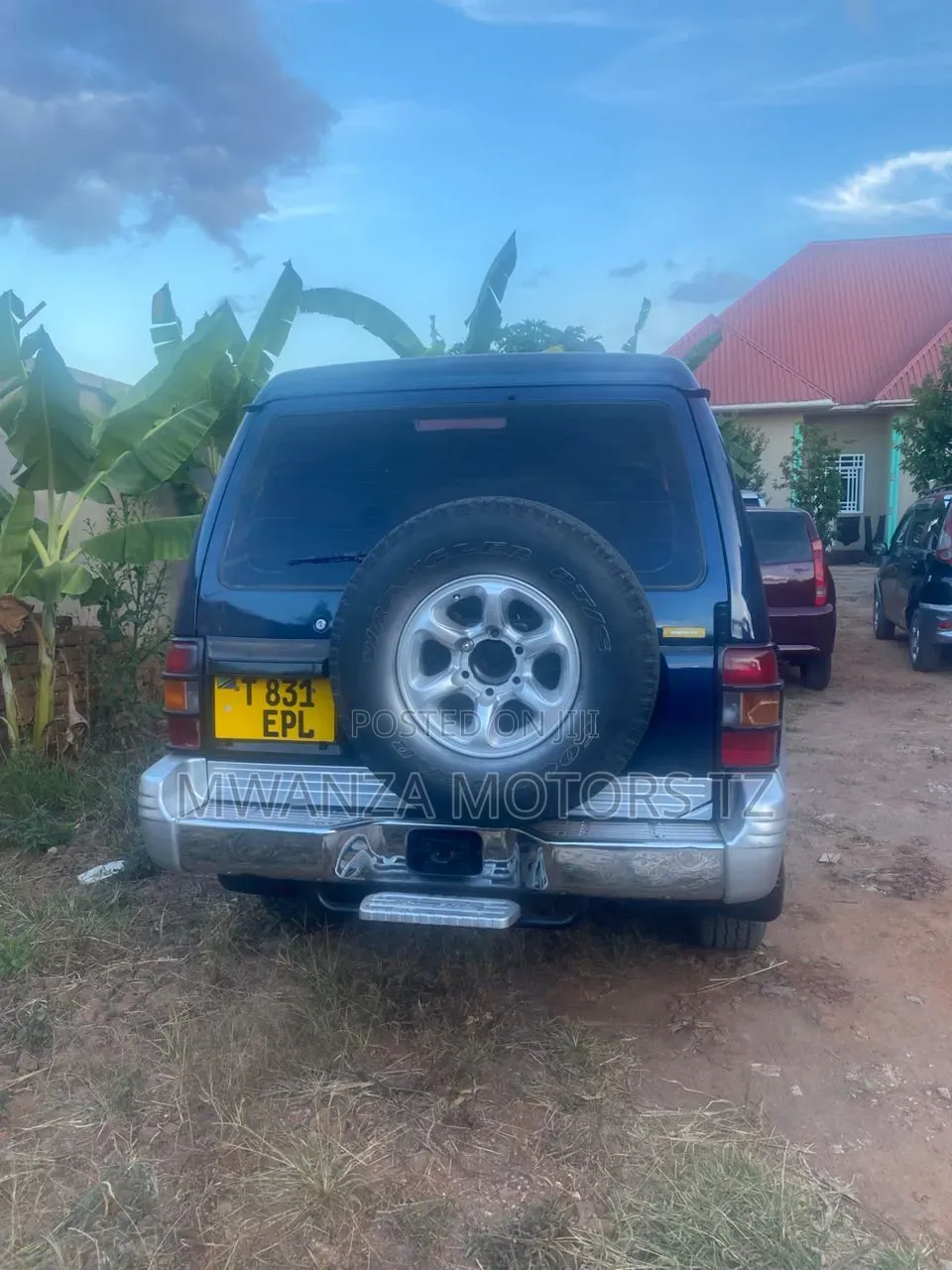 Mitsubishi Pajero 2000 Blue