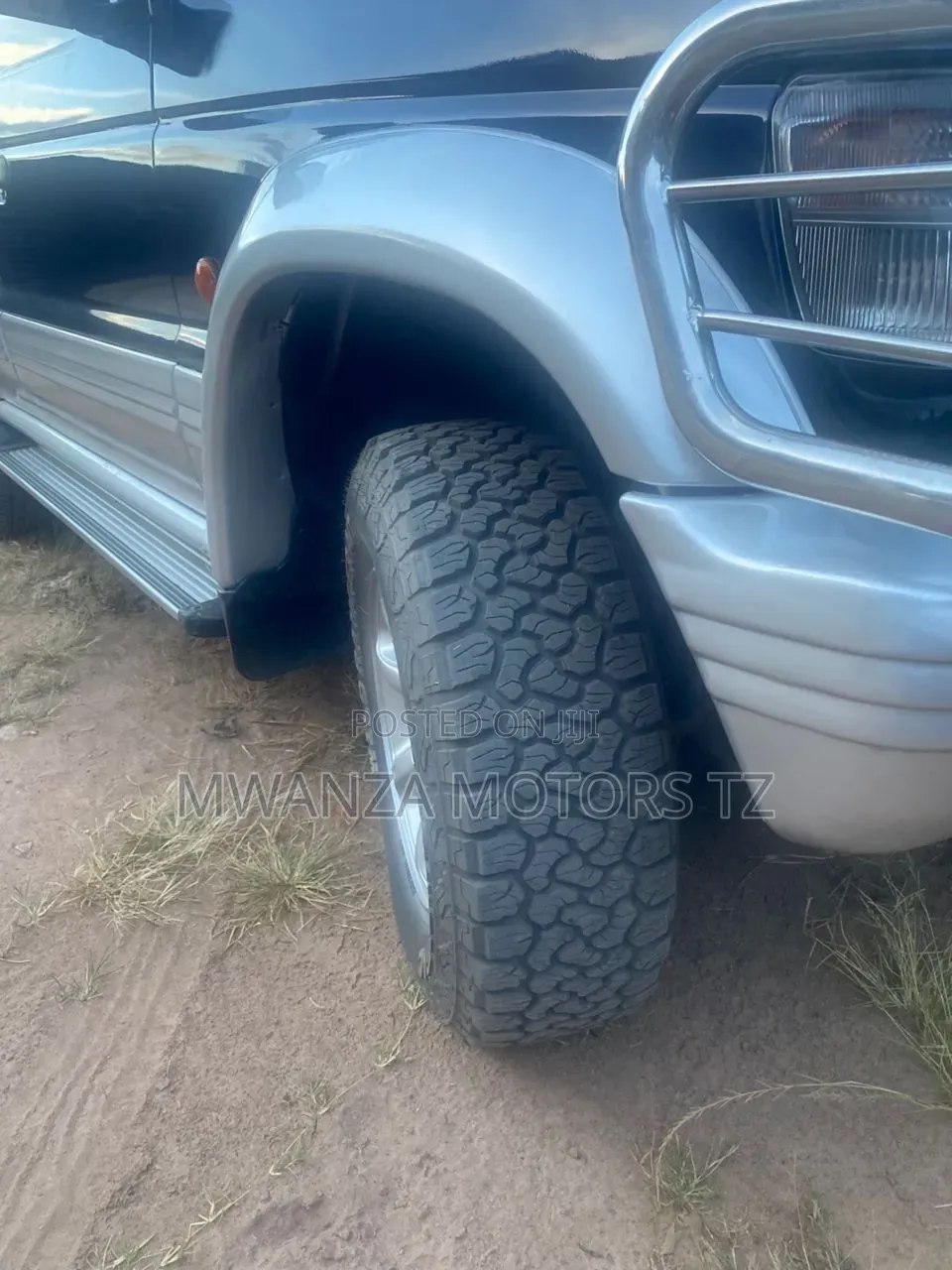 Mitsubishi Pajero 2000 Blue