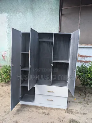 Kabati La Kuhifadhi Nguo