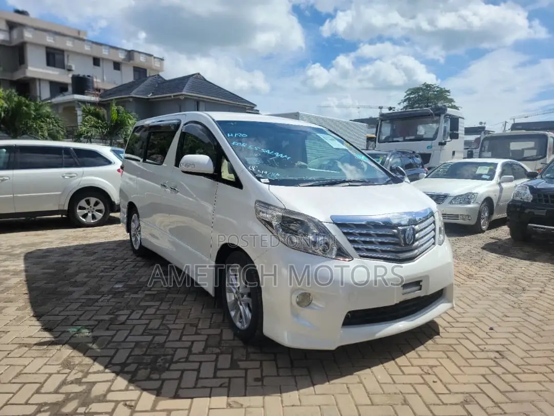 Toyota Alphard 2009 White