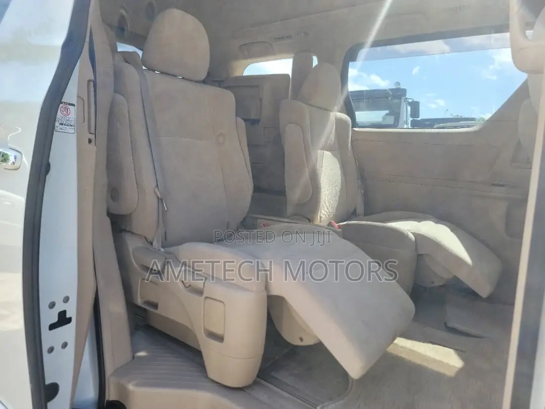 Toyota Alphard 2009 White