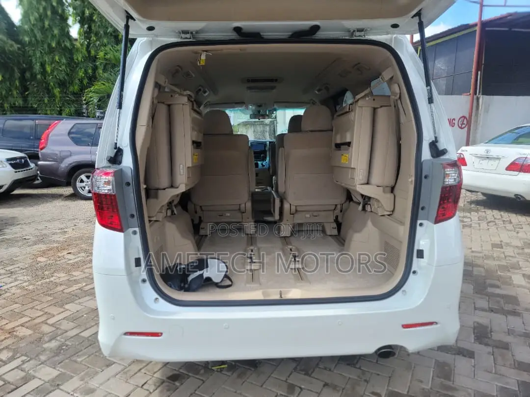 Toyota Alphard 2009 White