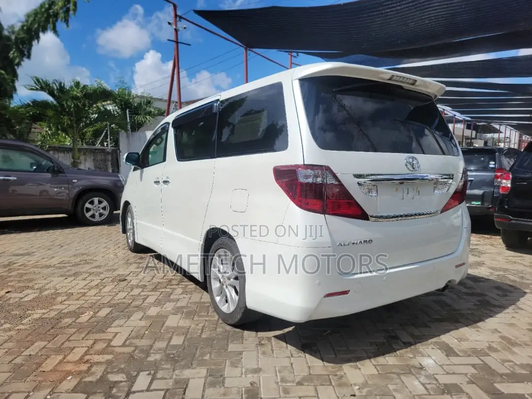 Toyota Alphard 2009 White