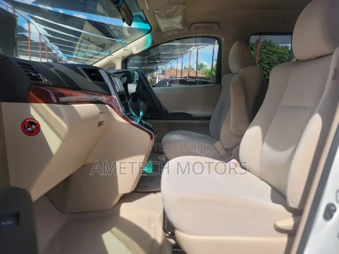 Toyota Alphard 2009 White