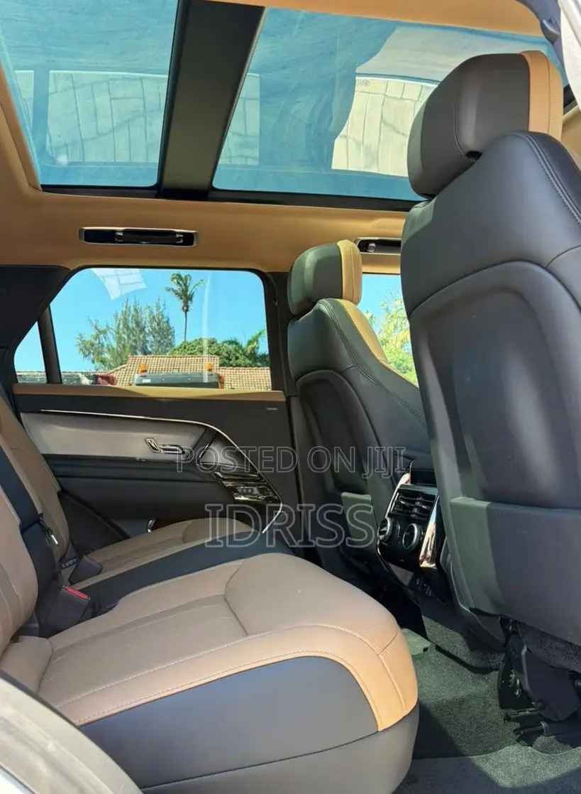 Land Rover Range Rover 2025 White