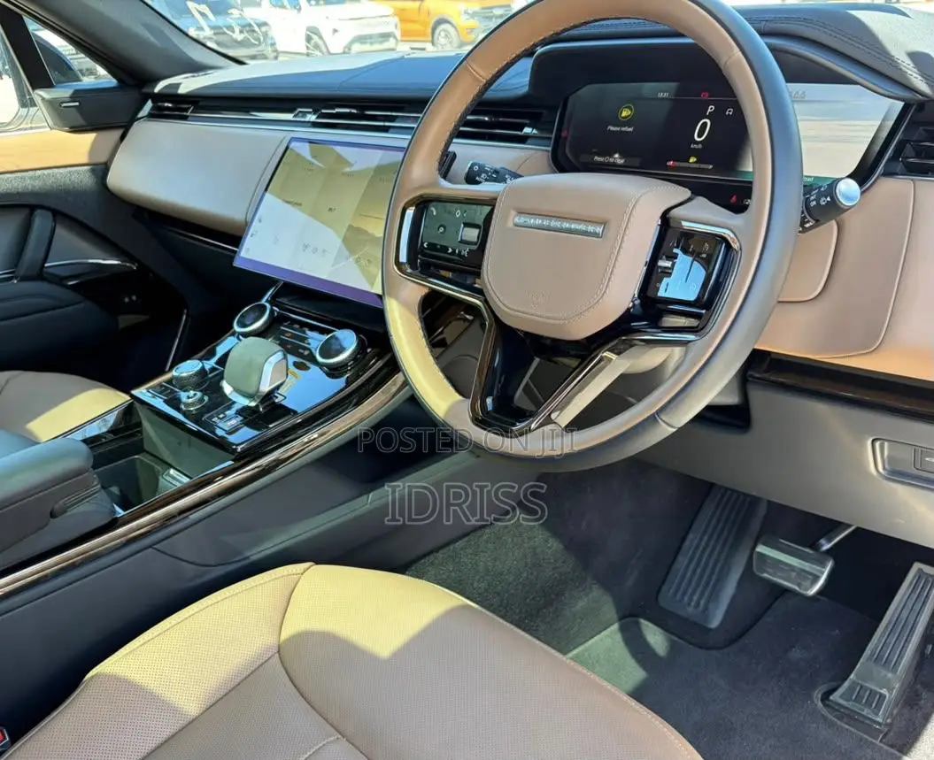 Land Rover Range Rover 2025 White
