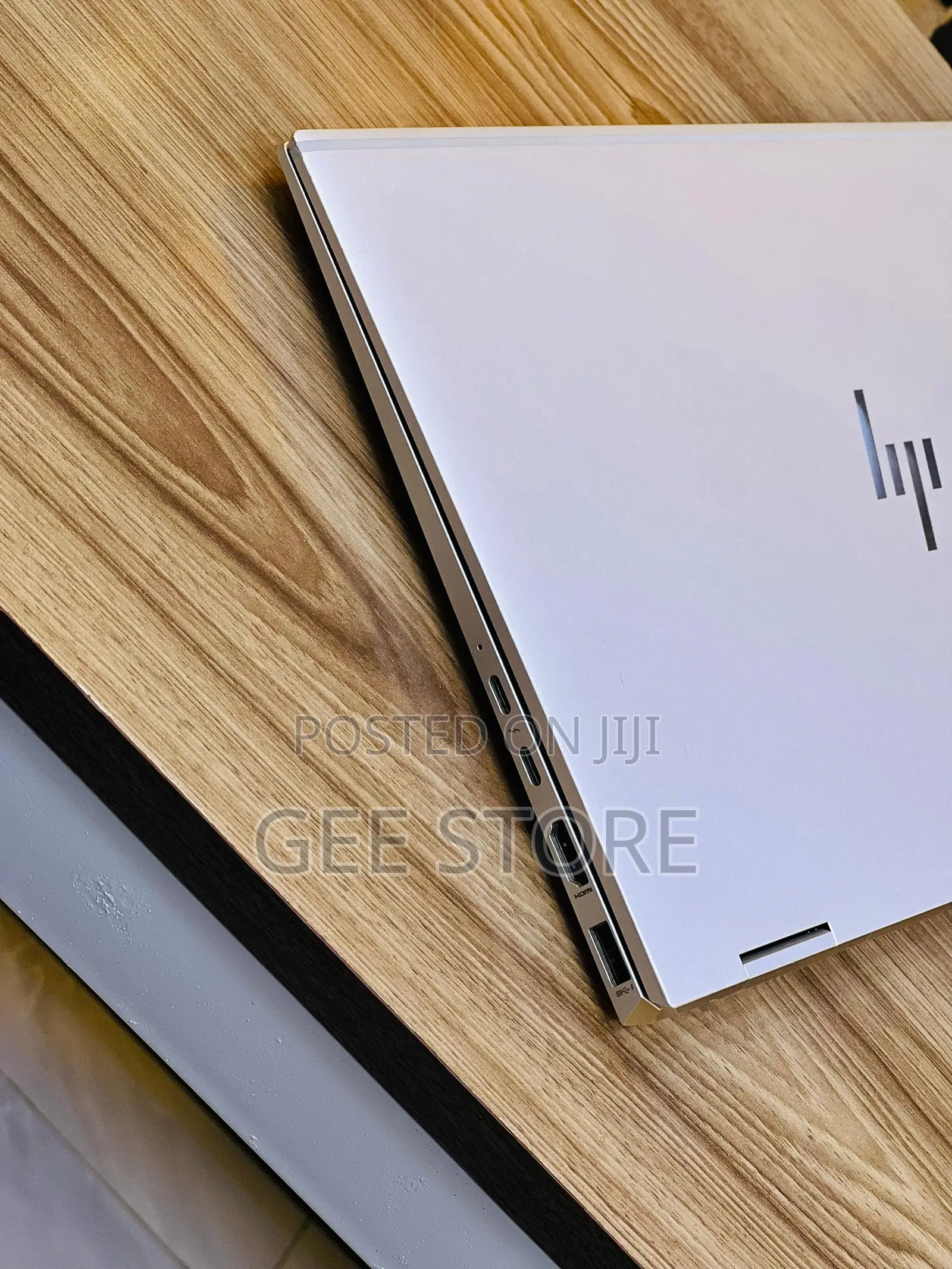 Laptop HP EliteBook 1040 G8 16GB Intel Core i7 SSD 512GB